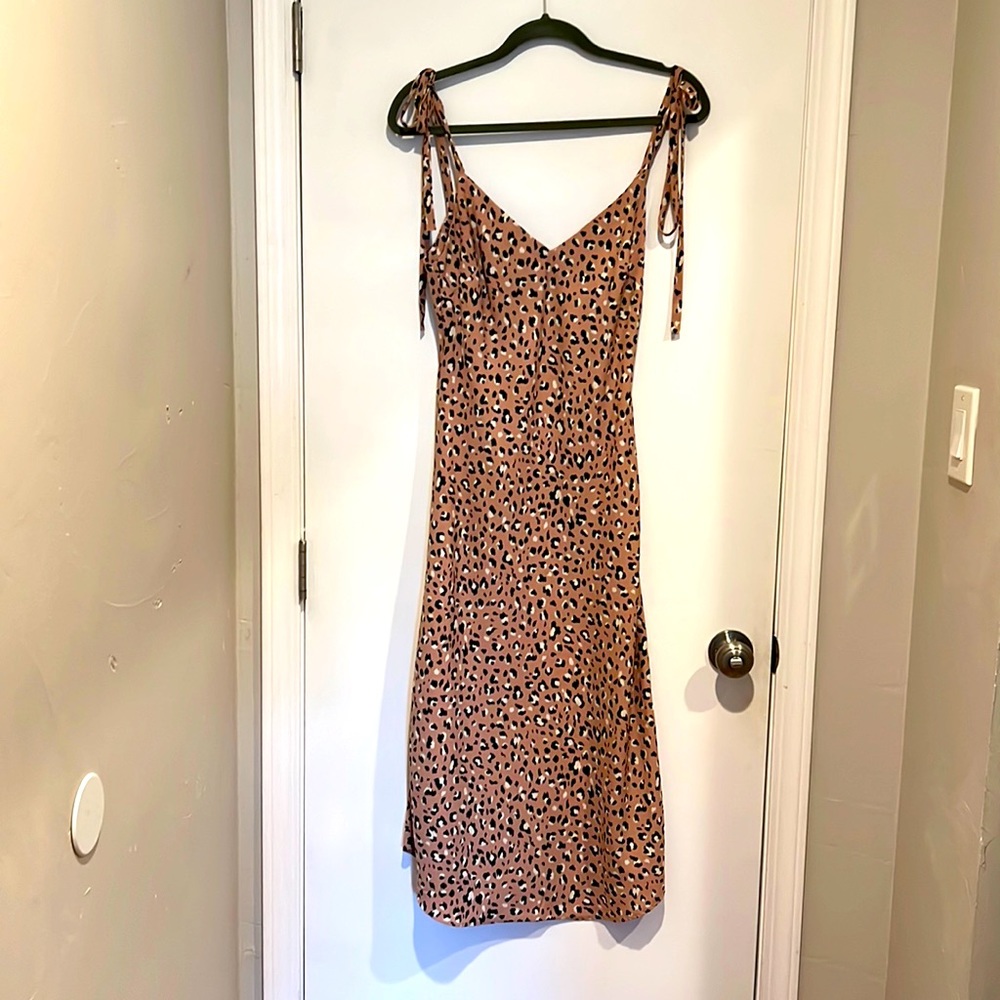 Audrey 3+1 Leopard print midi dress